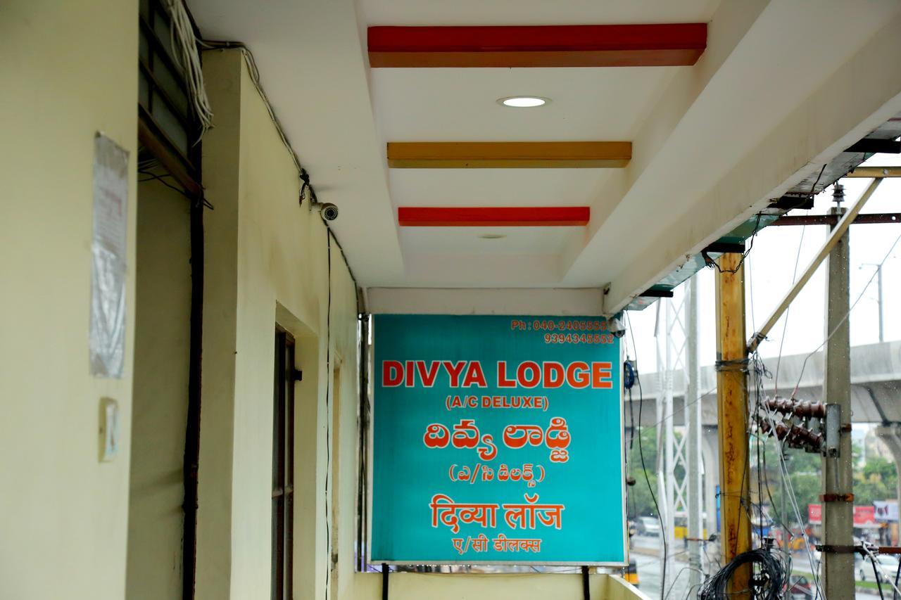 Divya Lodge Hyderabad Exterior photo