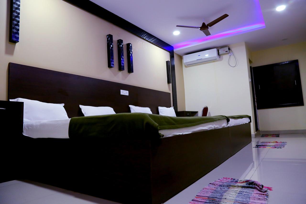 Divya Lodge Hyderabad Exterior photo
